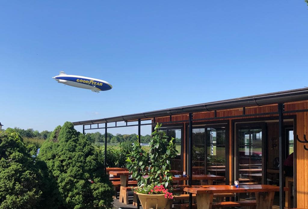 Fliegergarten der besondere Biergarten in Unterschleißheim Fliegergarten der besondere Biergarten in Unterschleißheim